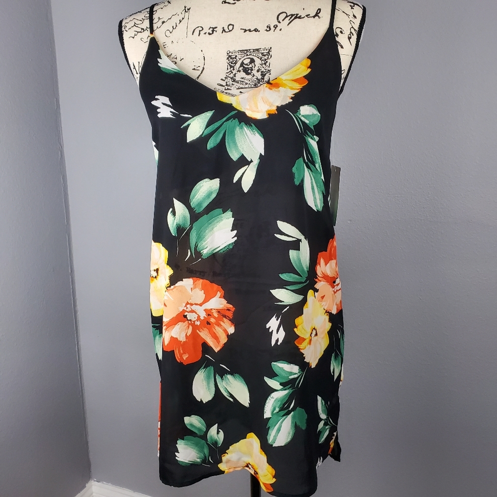 Lily White floral print dress